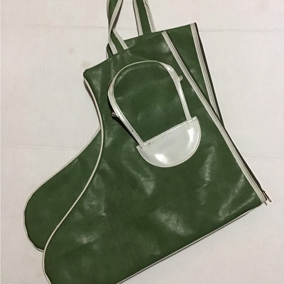 Totally Retro over the shoulder Ice Skate bag - Picture 1 of 4